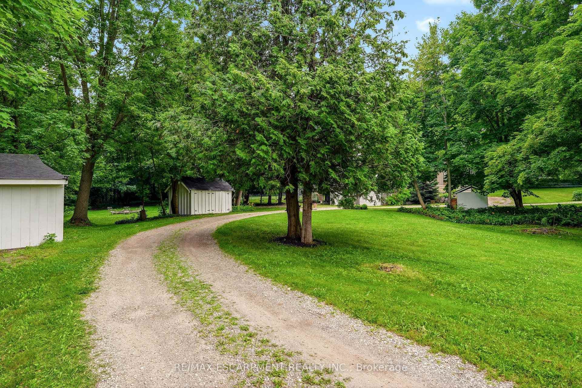 318 10th Concession Road E N/A photo 5