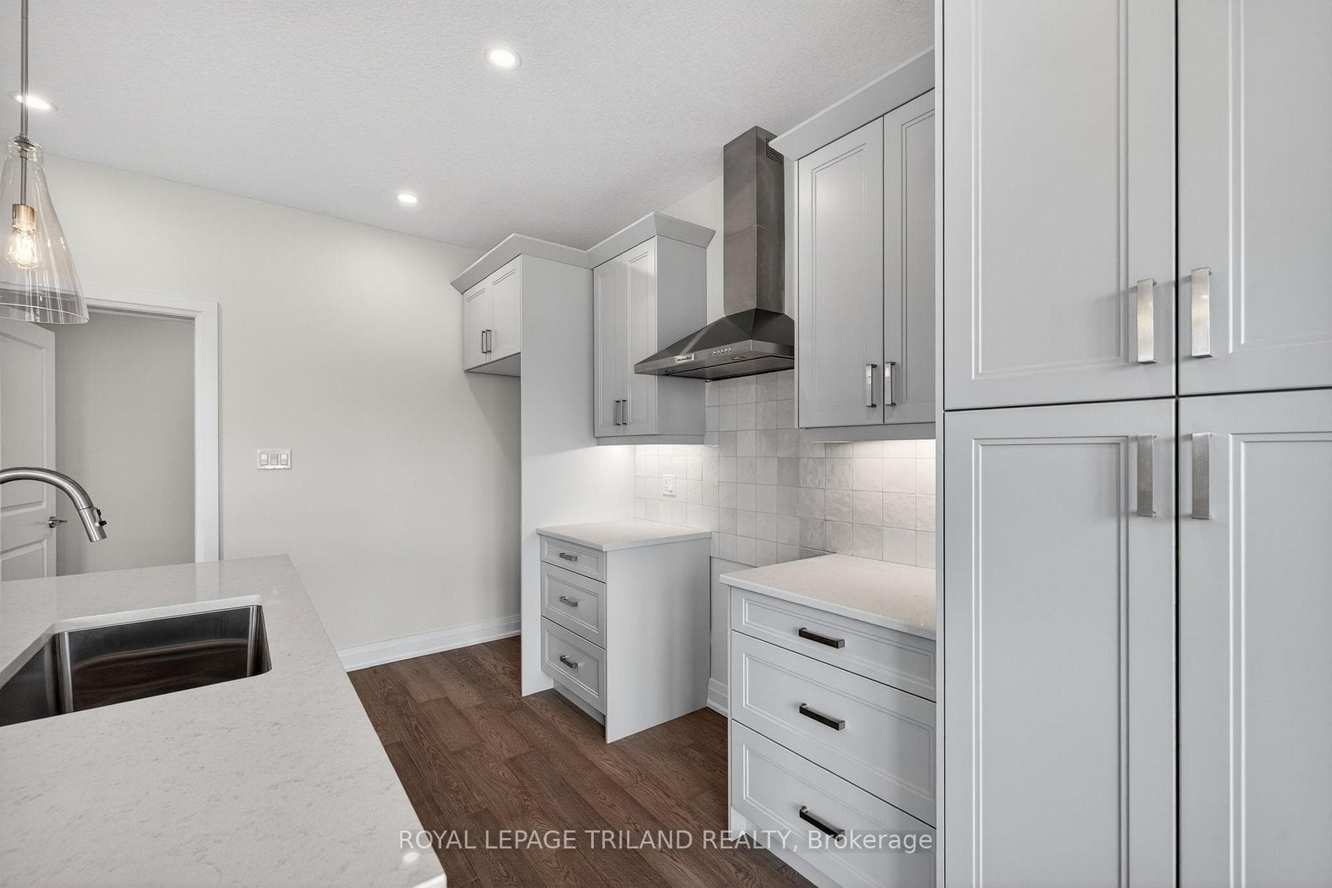 28 Allister Drive photo 15