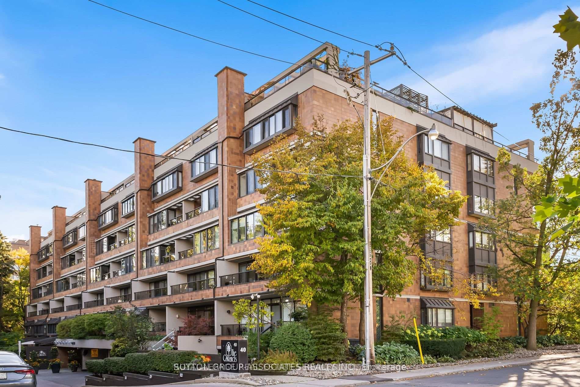 40 Oaklands Avenue Unit 316 photo 1