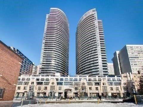 21 Carlton Street Unit 801 photo 31