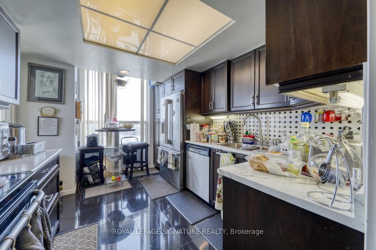 6 Humberline Drive Unit 904 photo 24