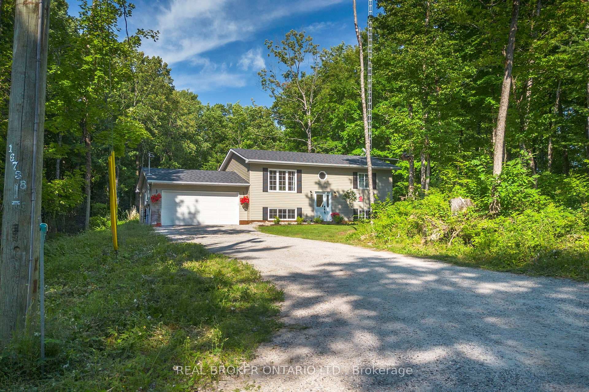 804 Darling Road photo 2