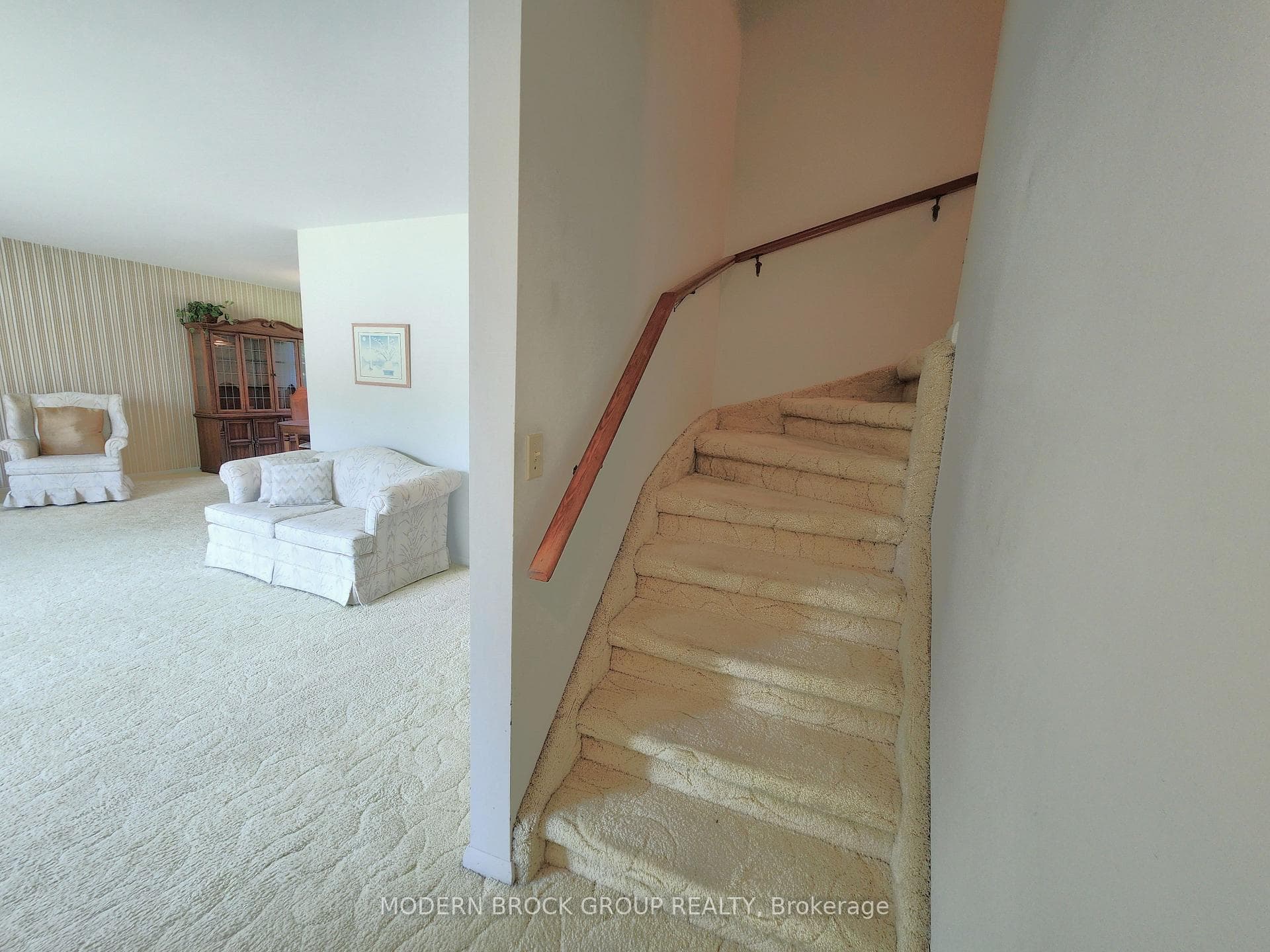 2 Woodlawn Place photo 32