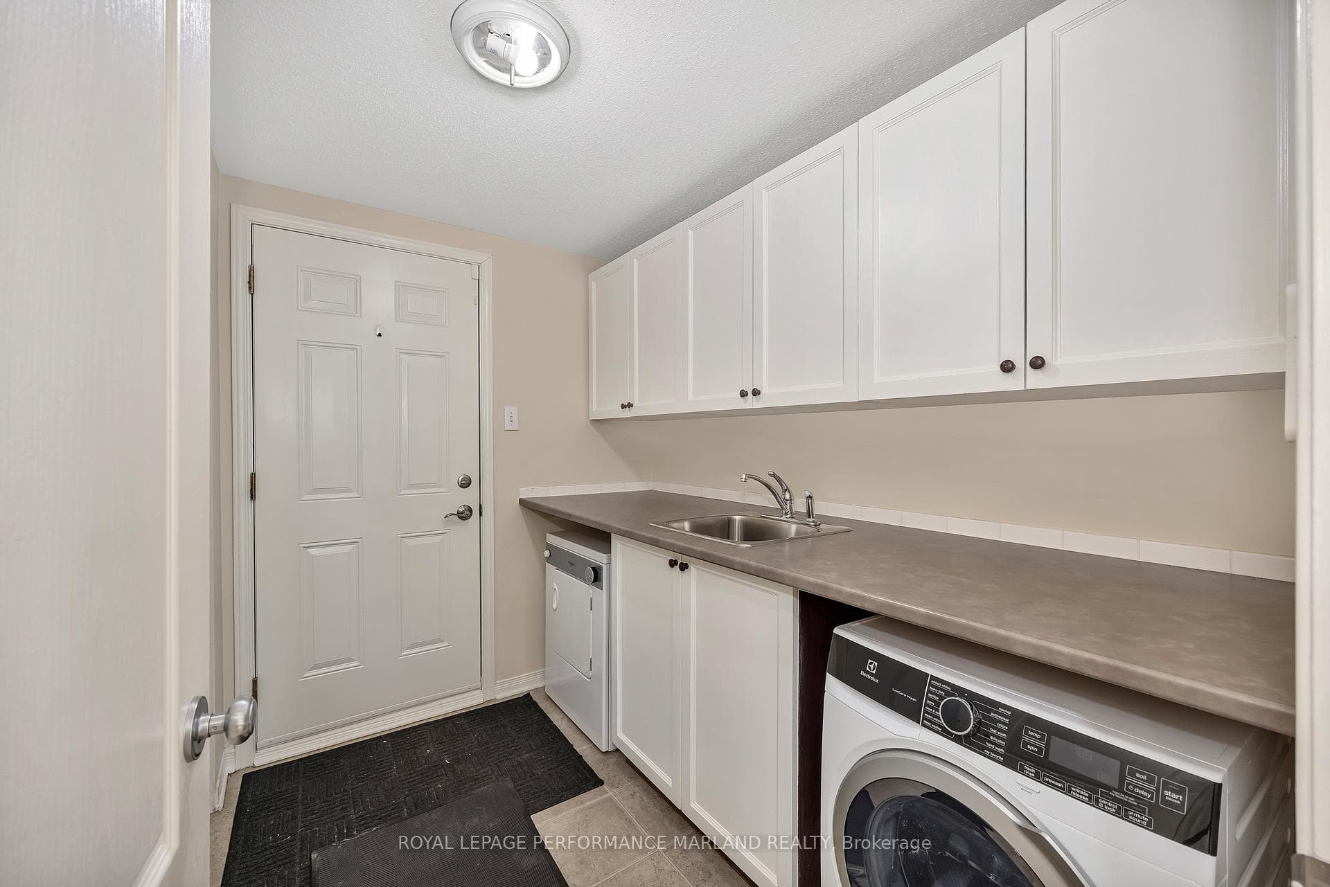 30 Yorkwood Place photo 18