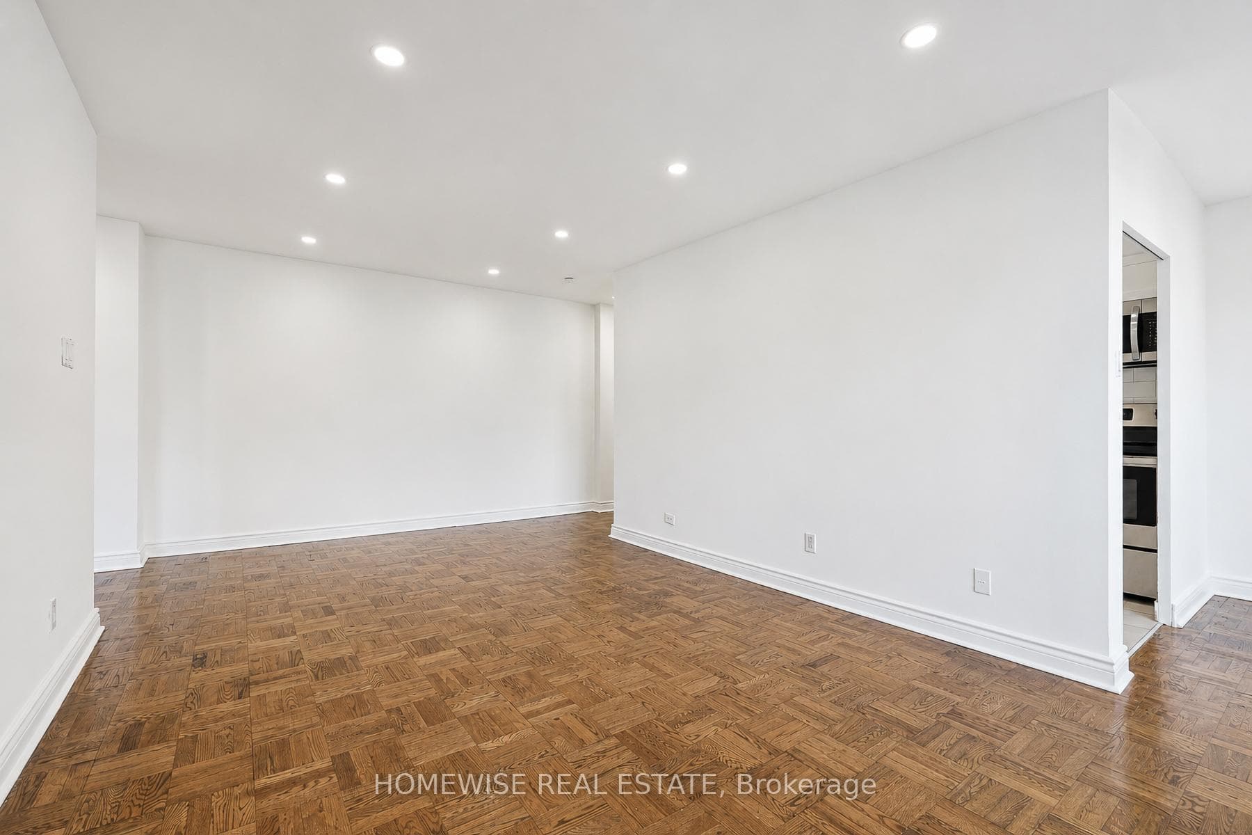 2500 Bathurst Street Unit 401 photo 6