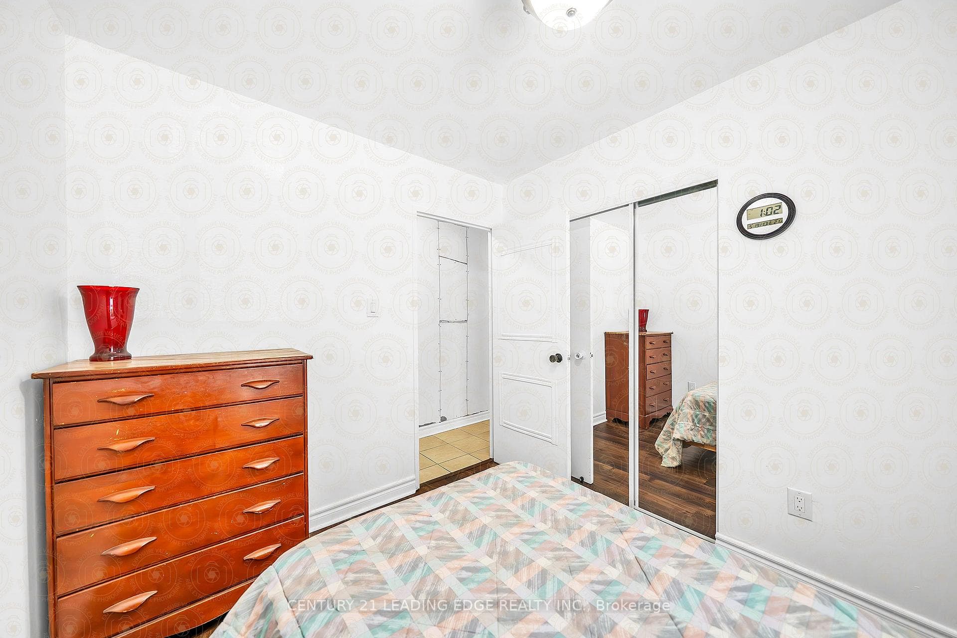 1690 Victoria Park Avenue Unit 102 photo 27
