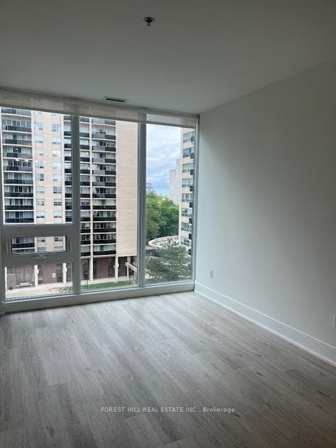 310 Tweedsmuir Avenue Unit 706 photo 14