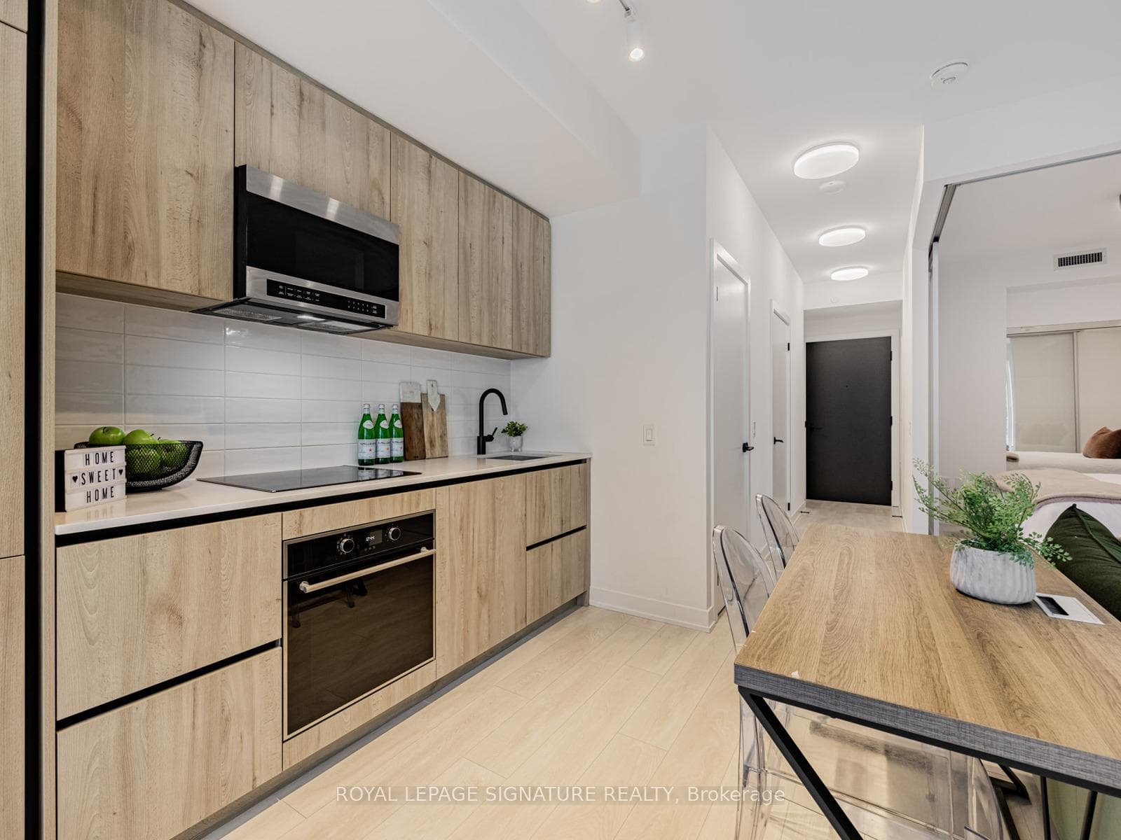 127 Broadway Avenue Unit 2307 photo 10