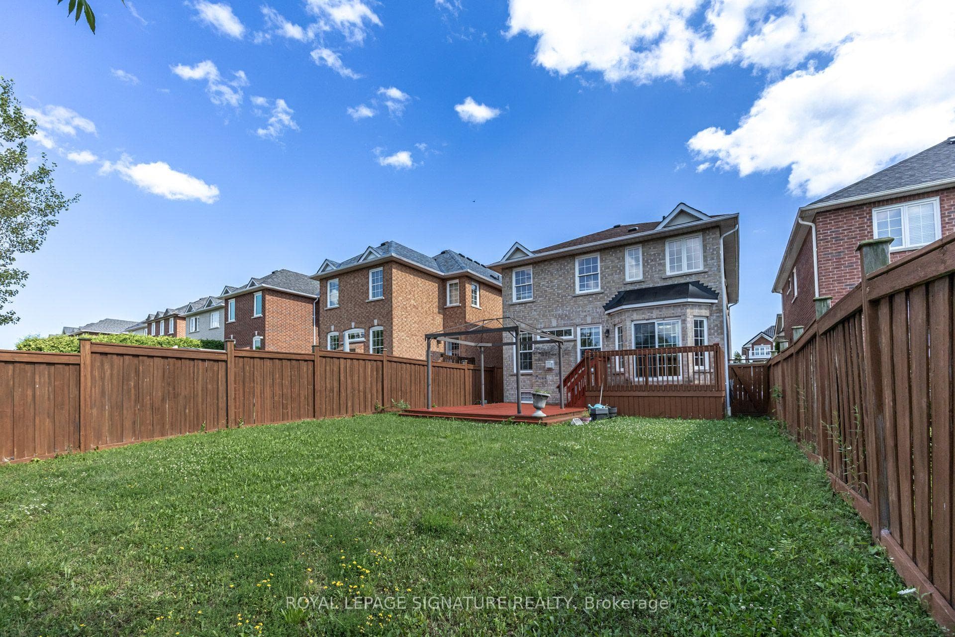 44 Selby Drive photo 45