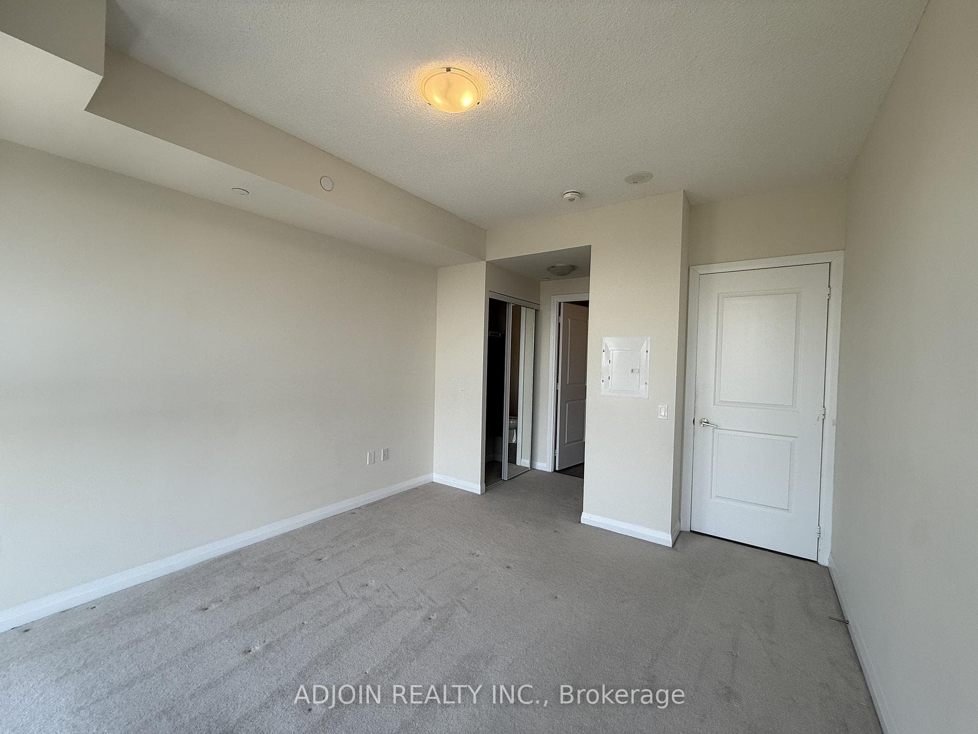 65 Watergarden Drive Unit 908 photo 6