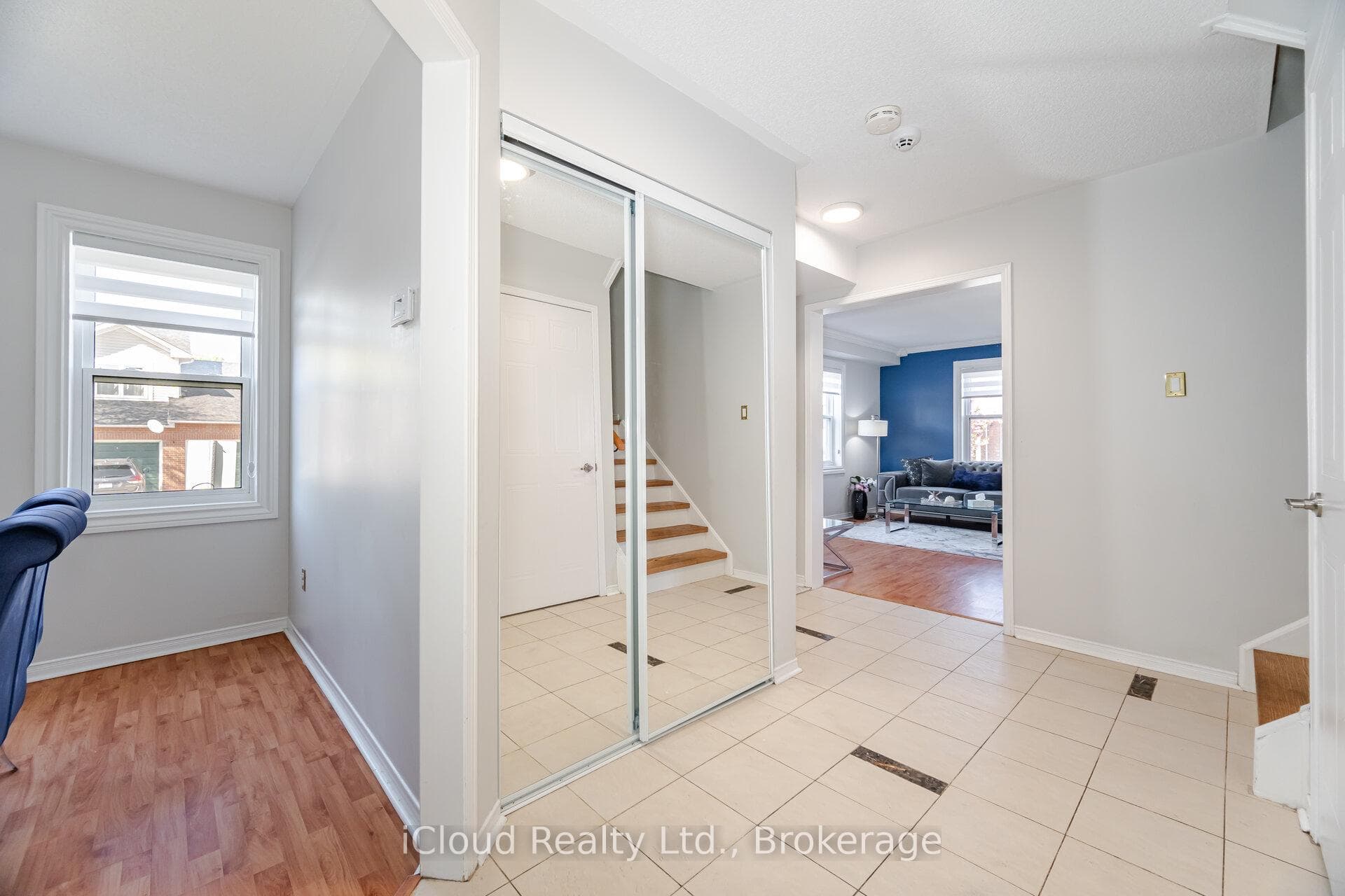 5659 Glen Erin Drive Unit 41 photo 11