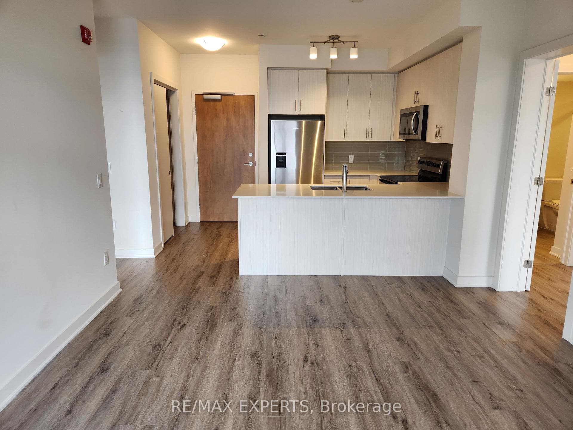 340 Plains Road Unit 406 photo 4