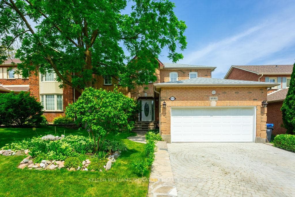 1531 Stancombe Crescent photo 1