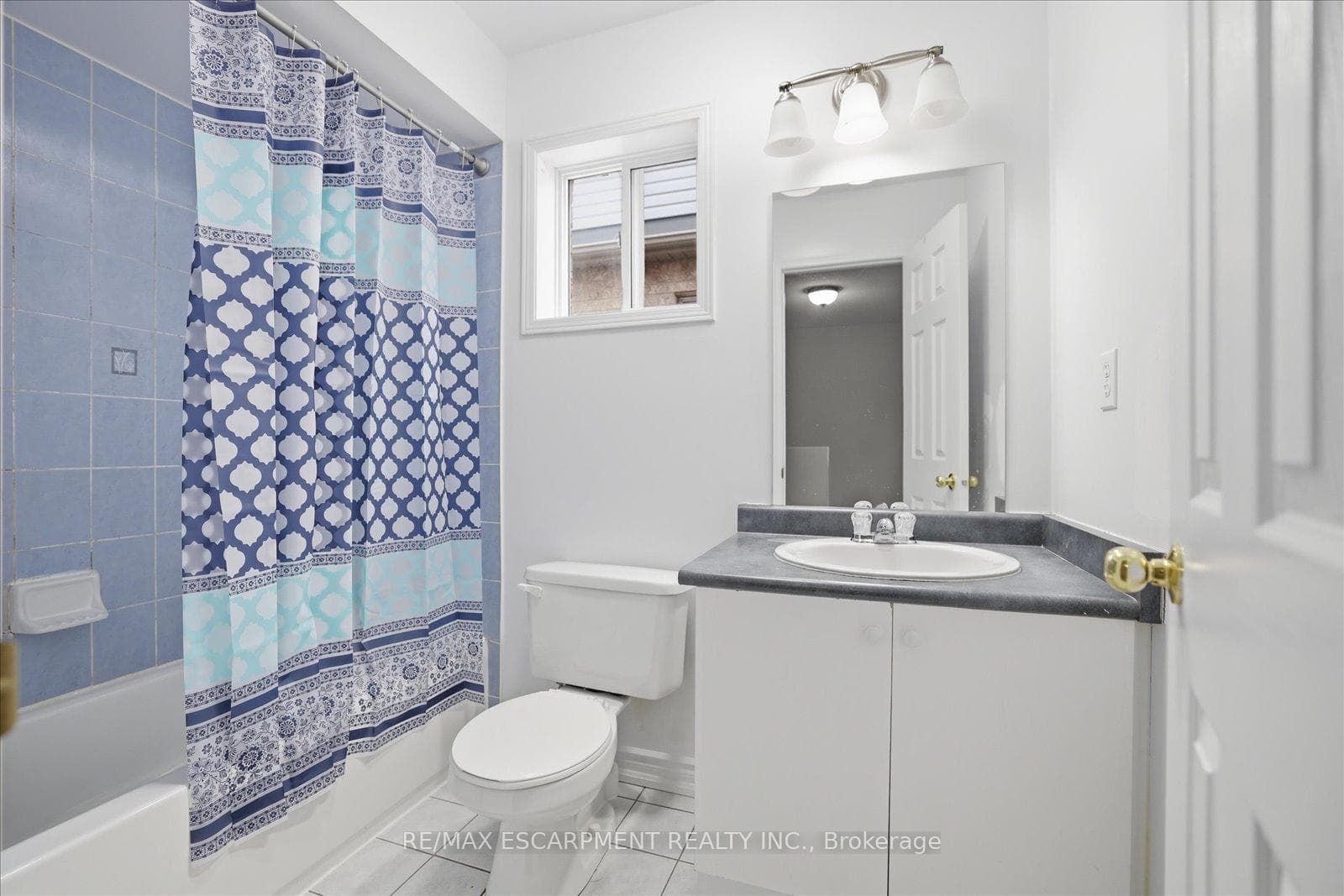 774 Bethany Crescent photo 26