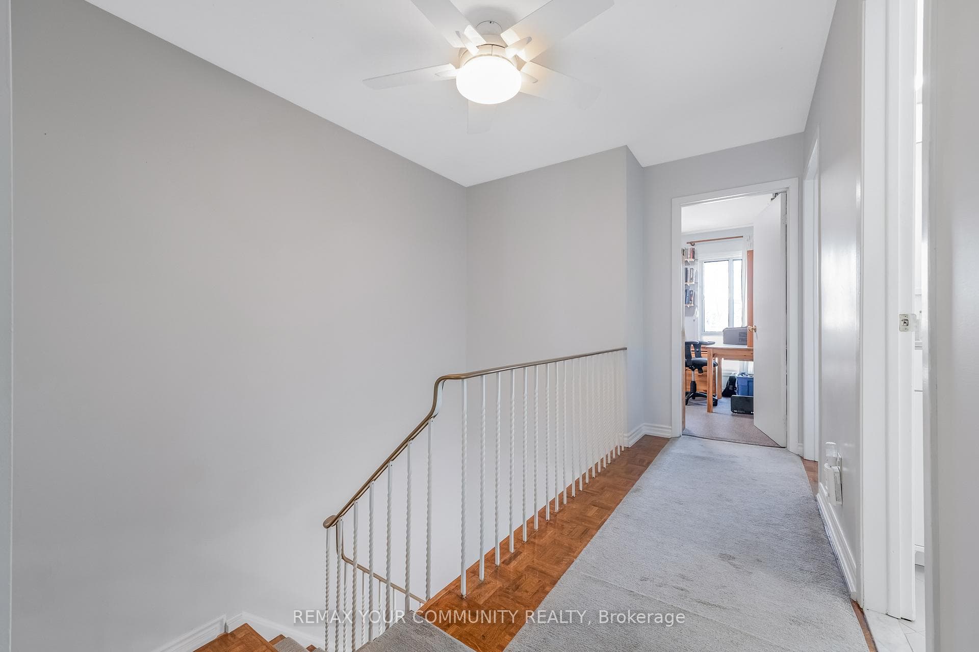 97 Poplar Crescent photo 22