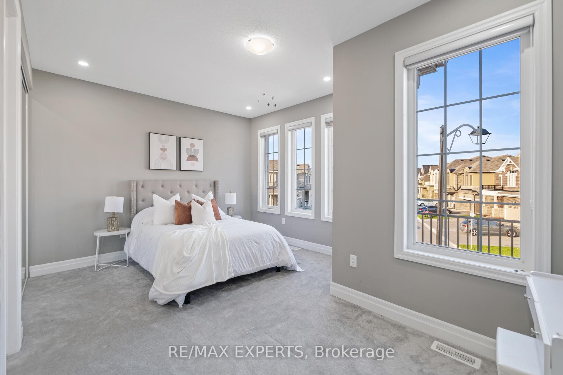 829 Magnolia Terrace photo 32