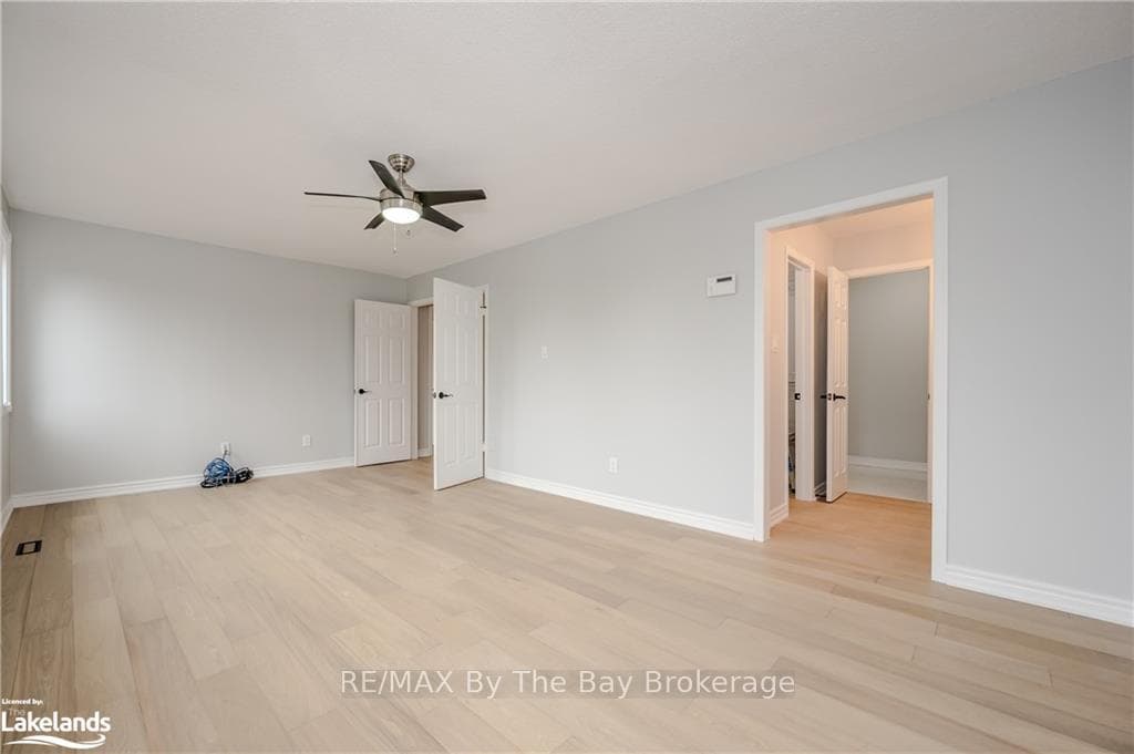 14 FINCHAM Avenue photo 24