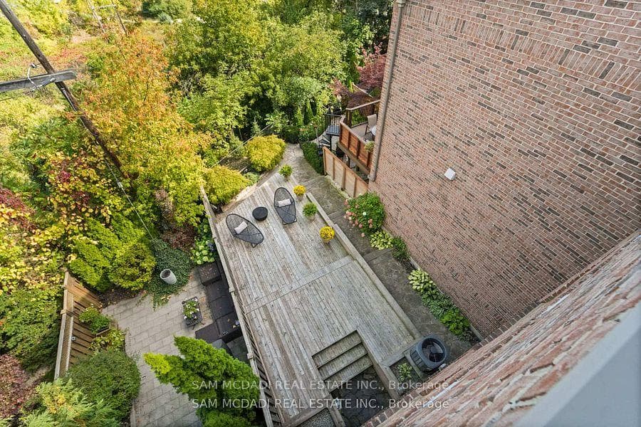195 Grand Avenue Unit 1 photo 45