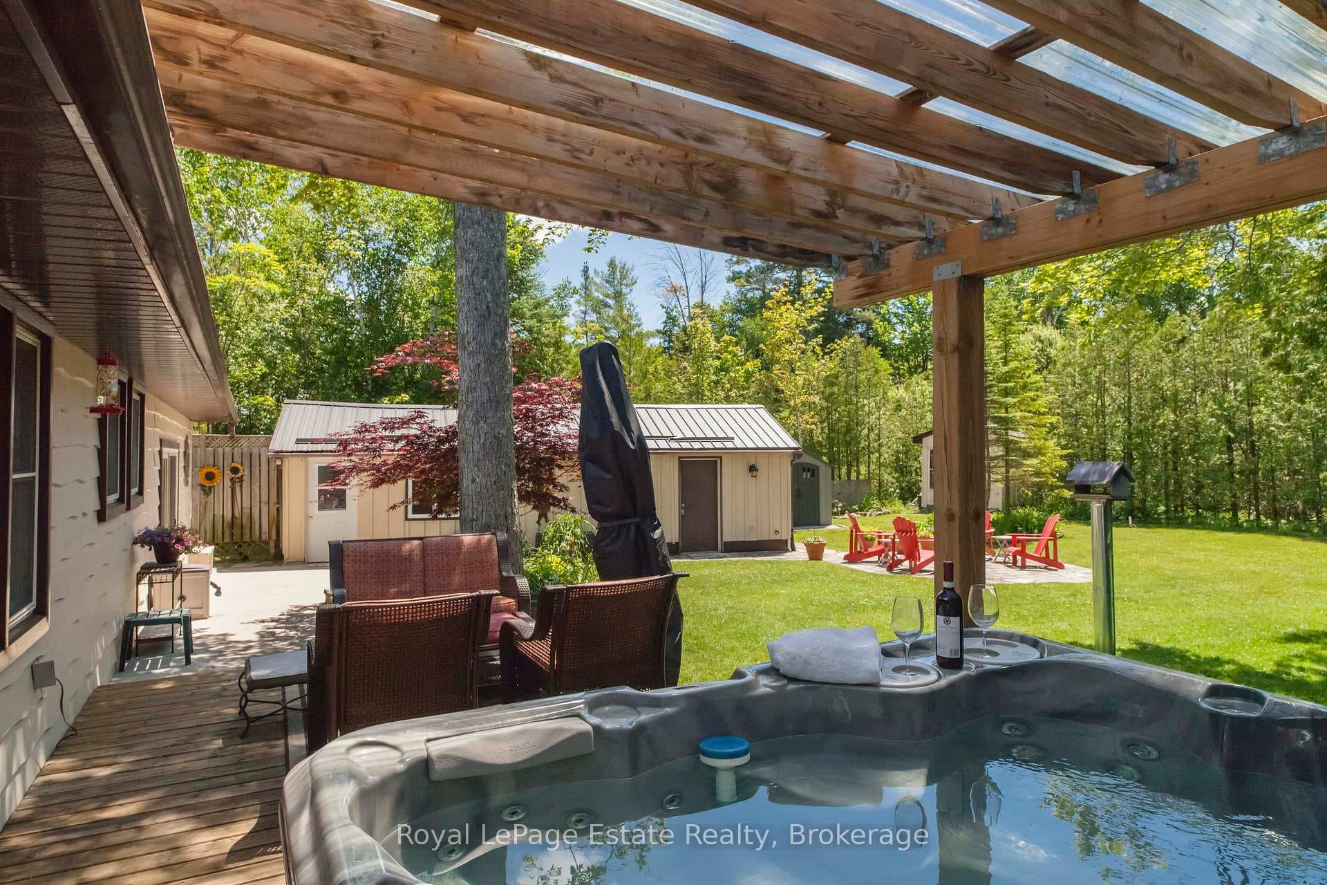 326 Lindsay Street photo 47