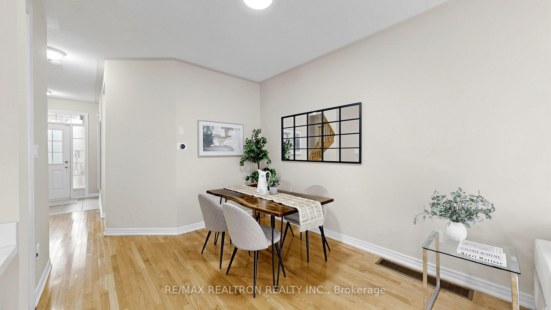 52 Gauguin Avenue photo 9