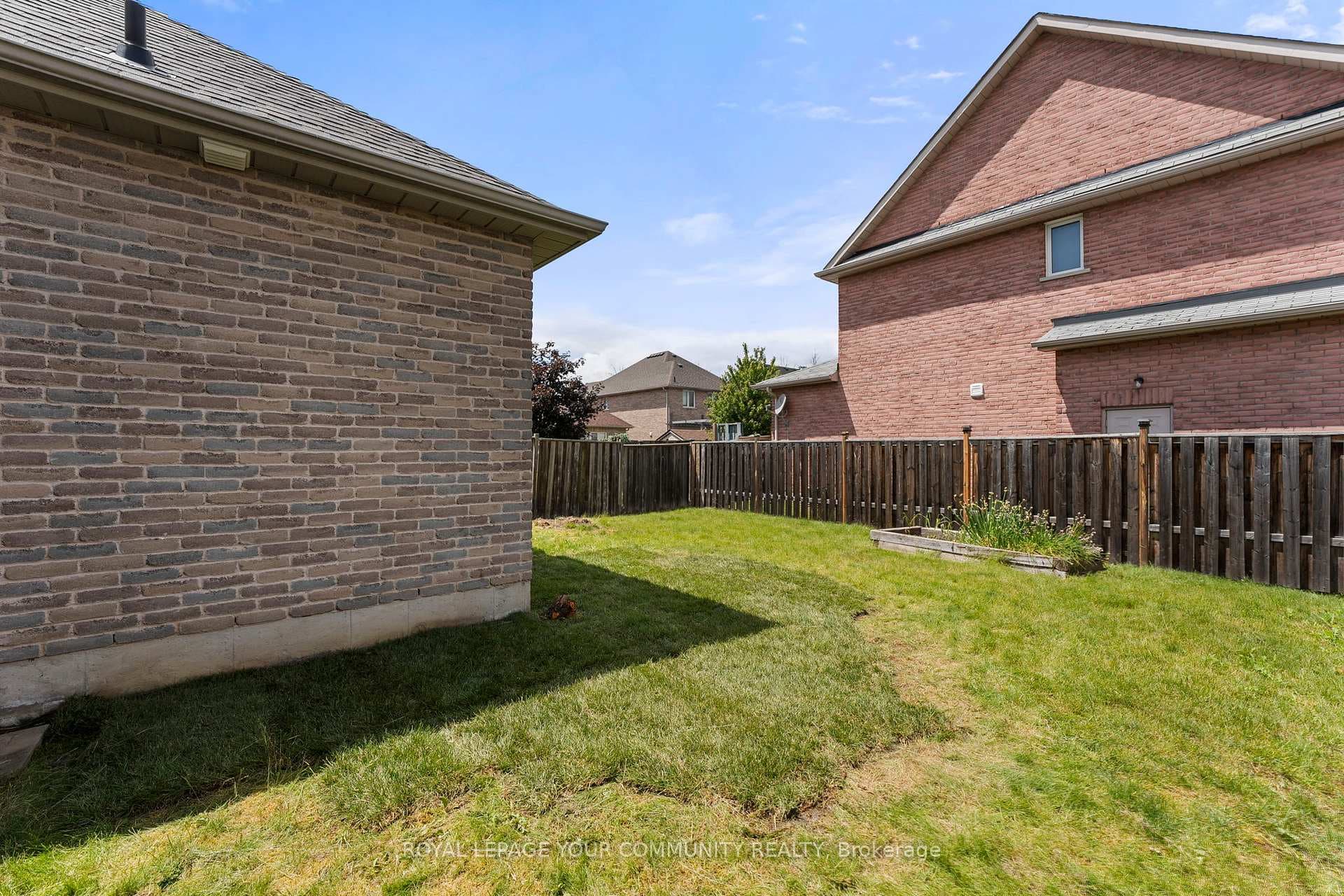 42 Arlington Drive photo 27