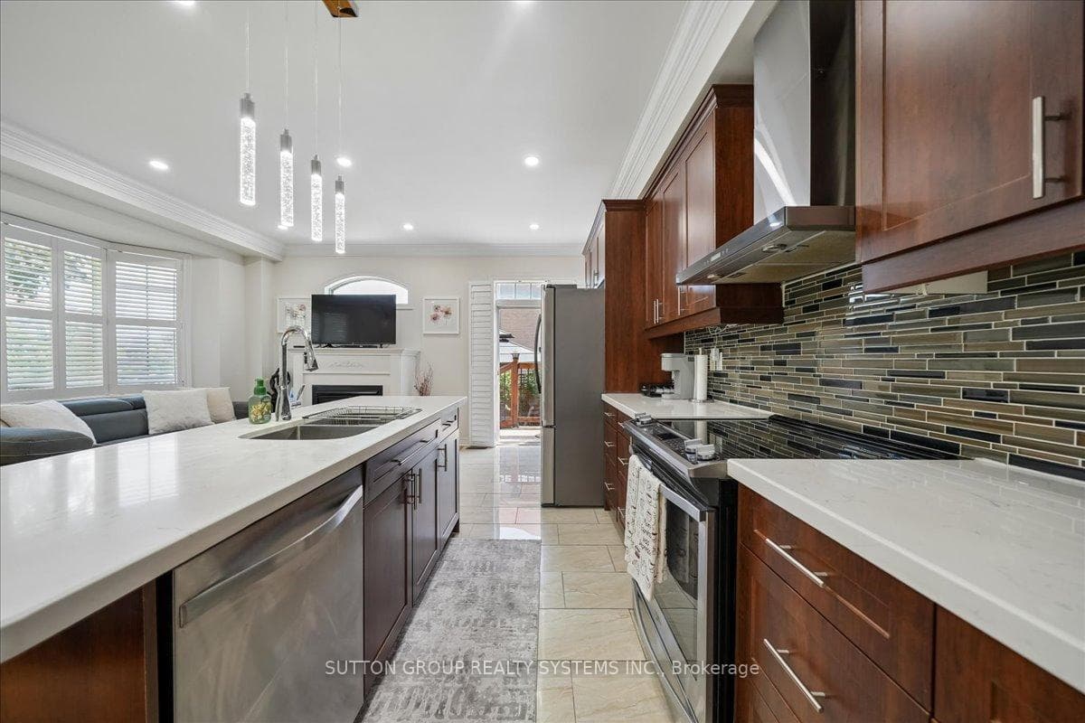 3348 Sunlight Street photo 13