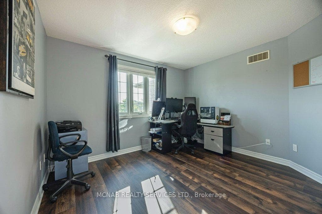 2372 Green Gables Court photo 18