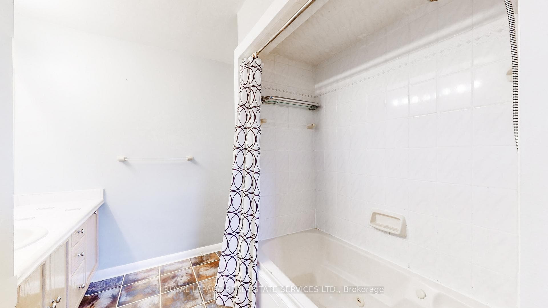 24 Burleigh Heights Drive photo 30