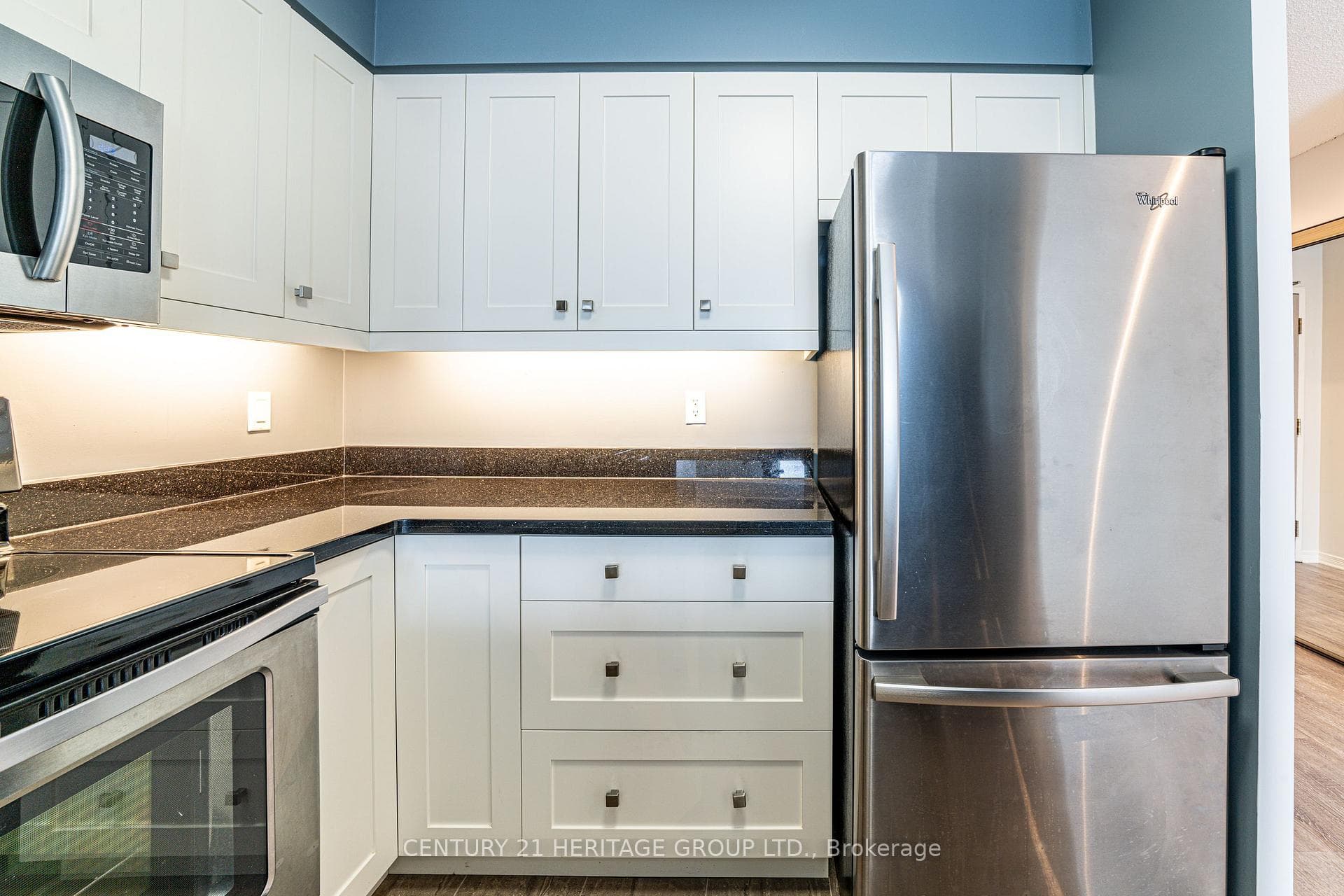 140 Dunlop Street Unit 503 photo 11