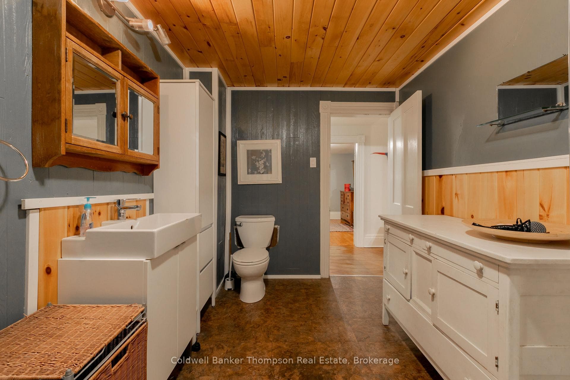 12 Lansdowne Street photo 37