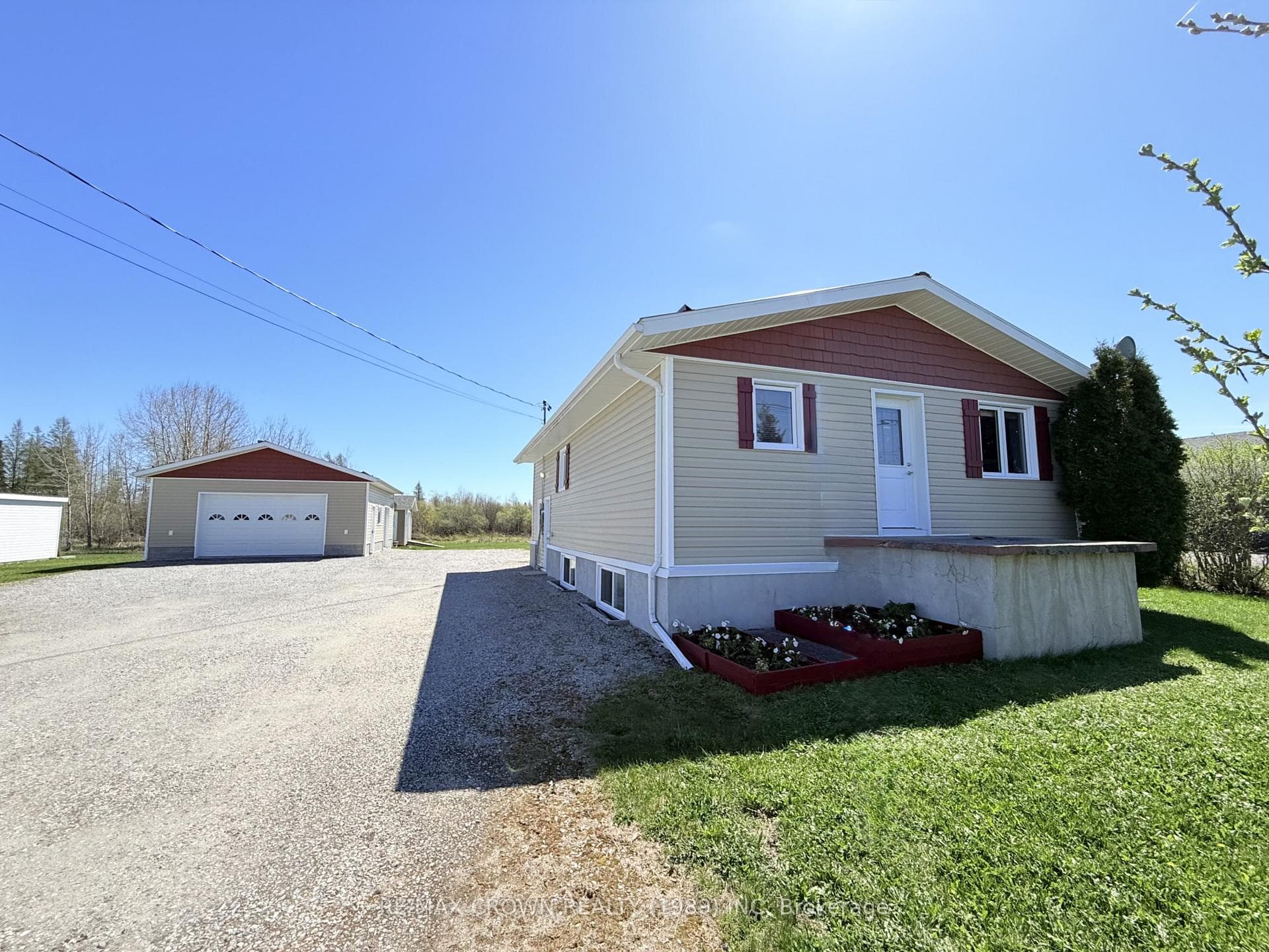 233 Brunetville Road photo 12