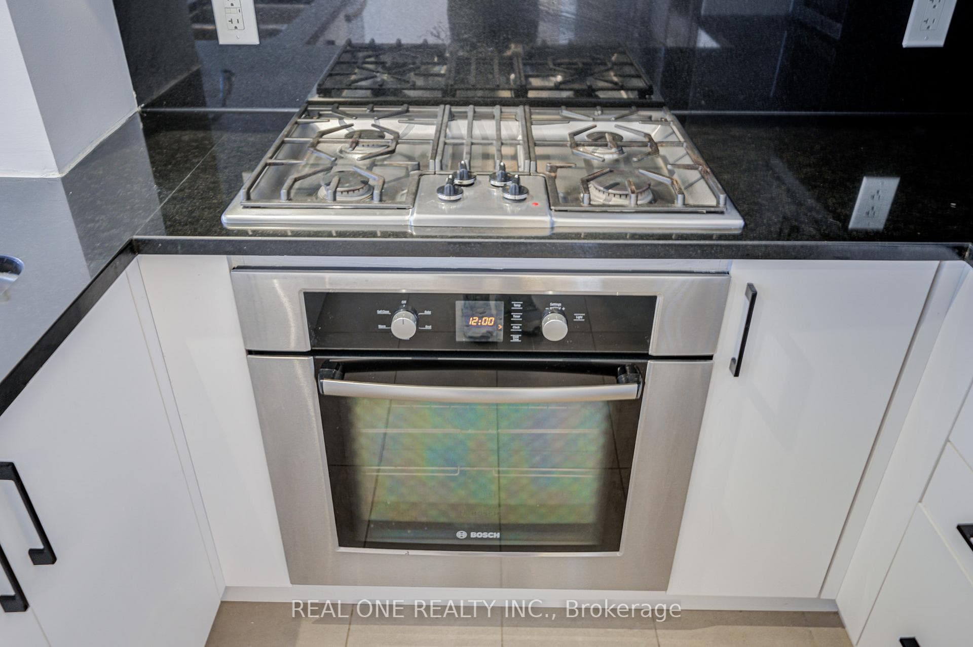 Gas cost for the cooktop is included in the rent!