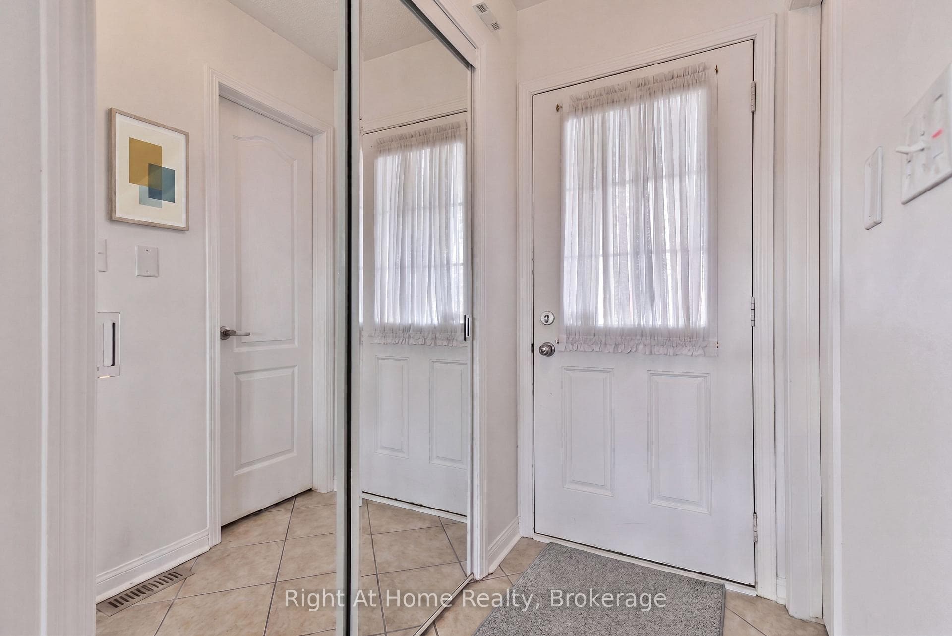 3162 Stornoway Circle photo 3