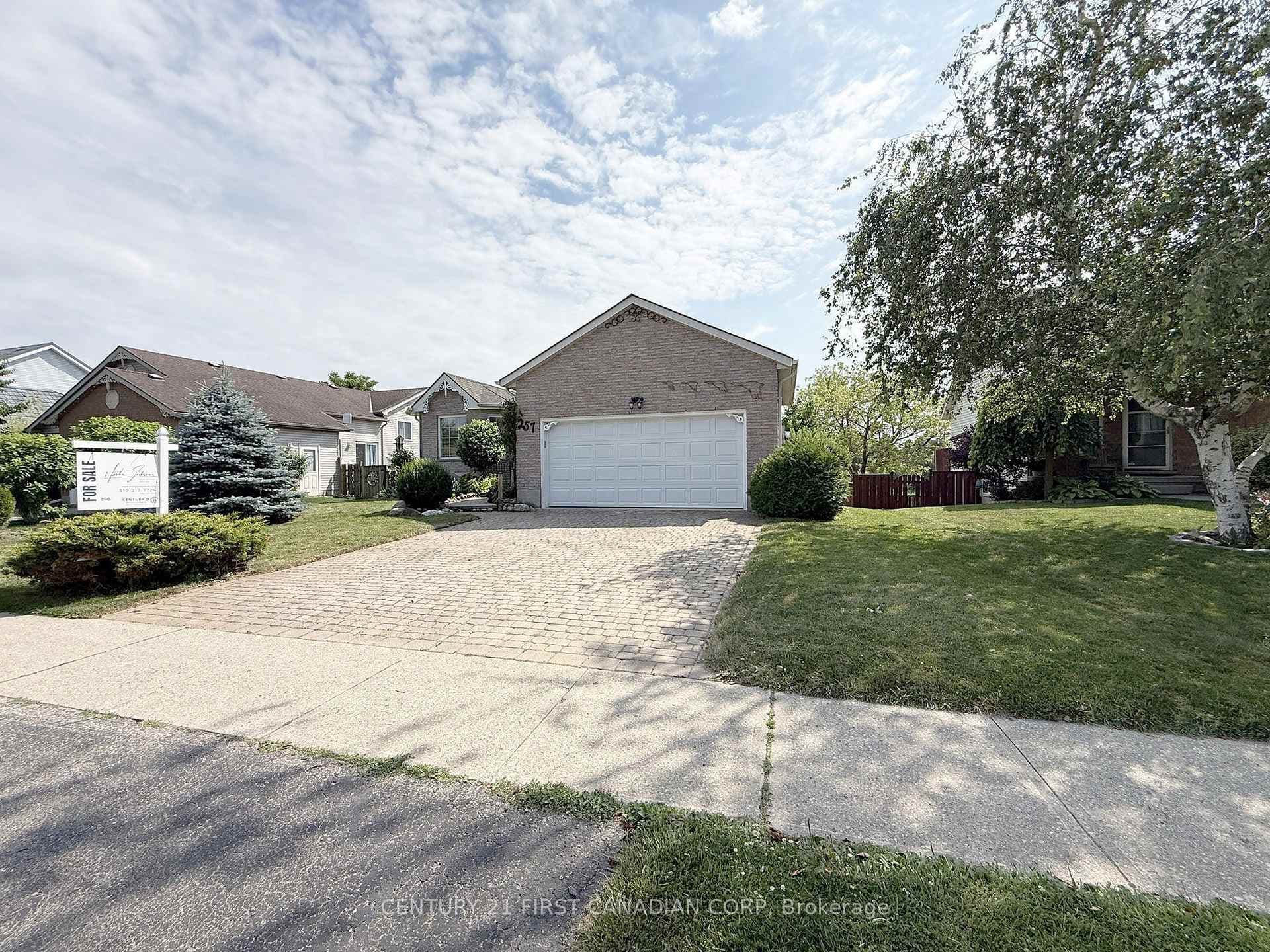 257 Fennel Street photo 4