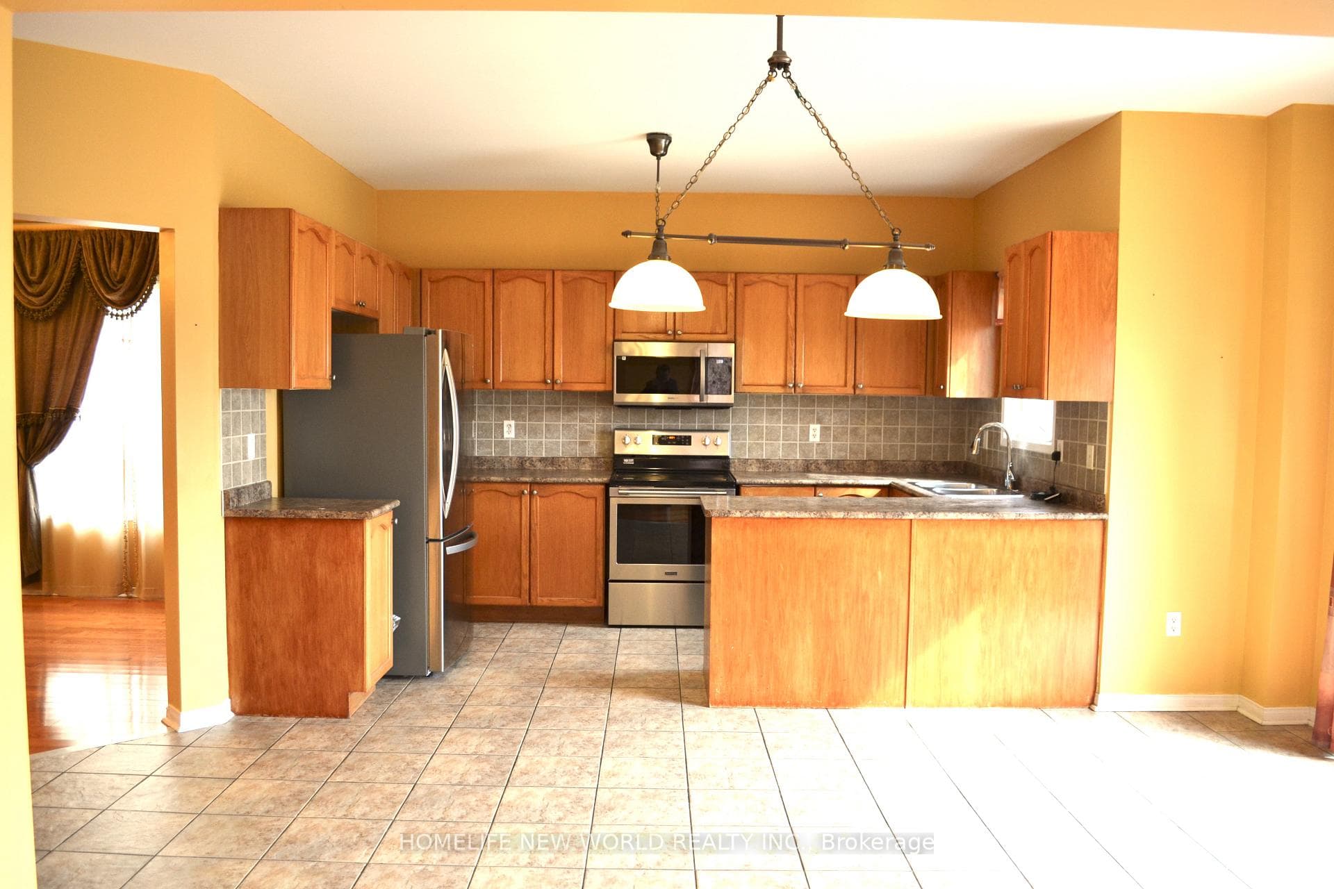 620 Orange Walk Crescent photo 5
