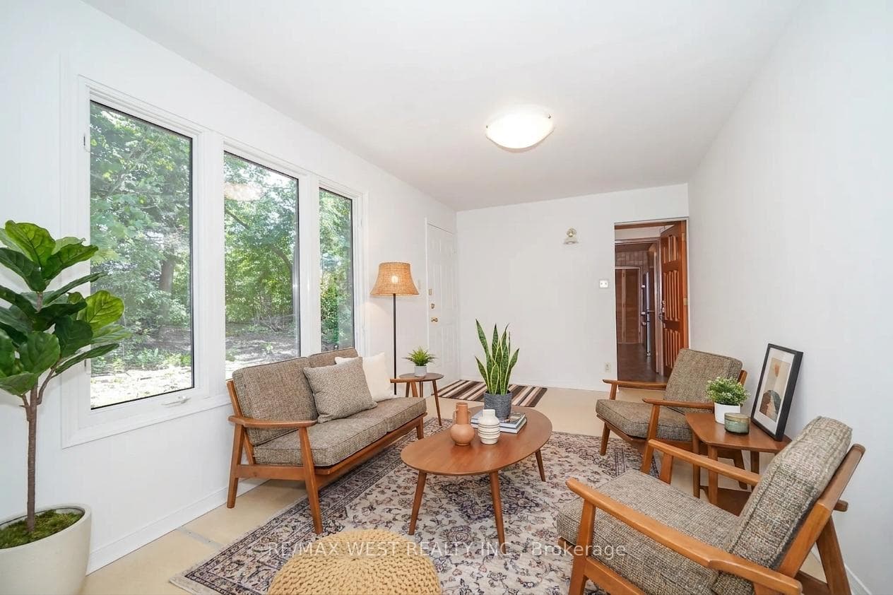 39 Madron Crescent photo 10