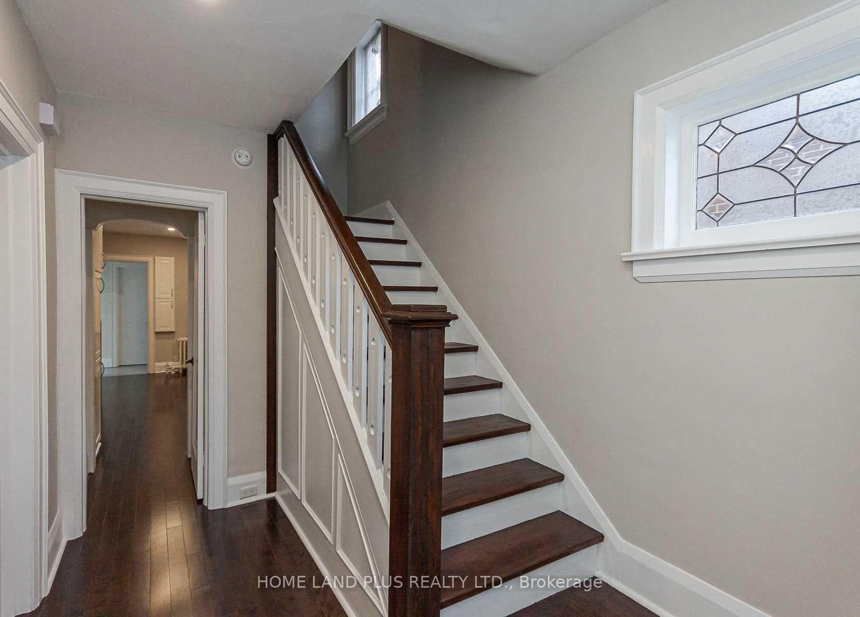 108 Brooke Avenue photo 3