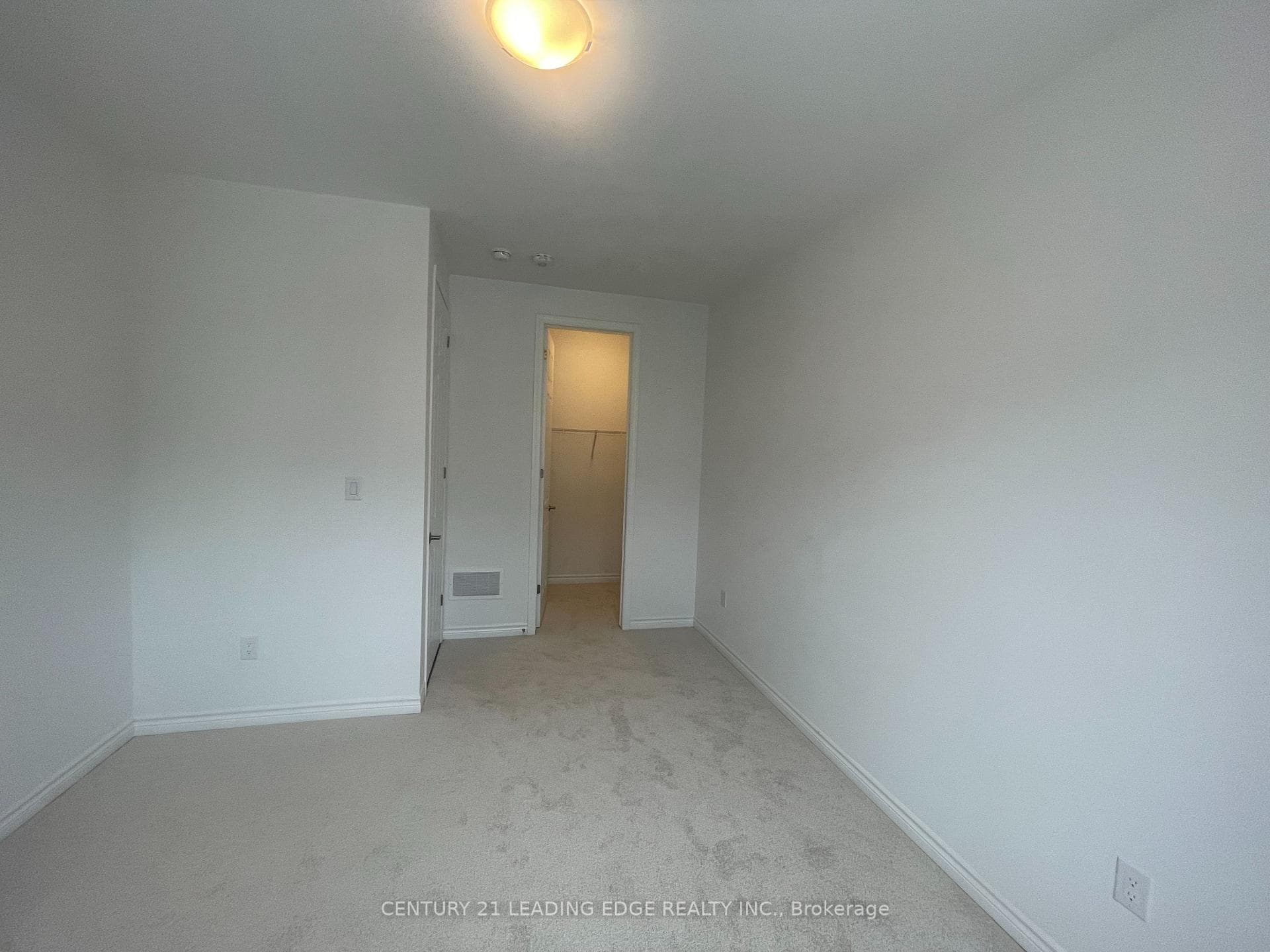 1838 Thames Circle photo 26