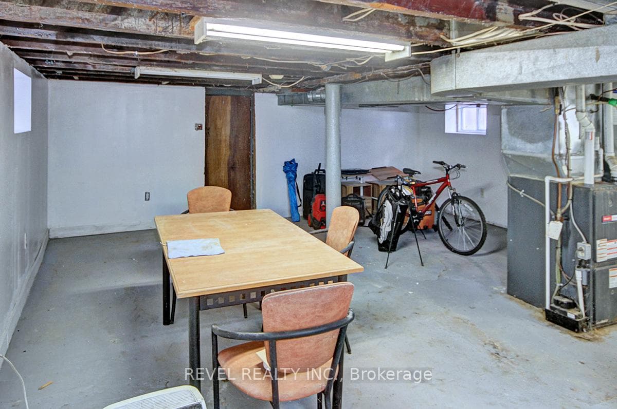 322 Mornington Avenue photo 15