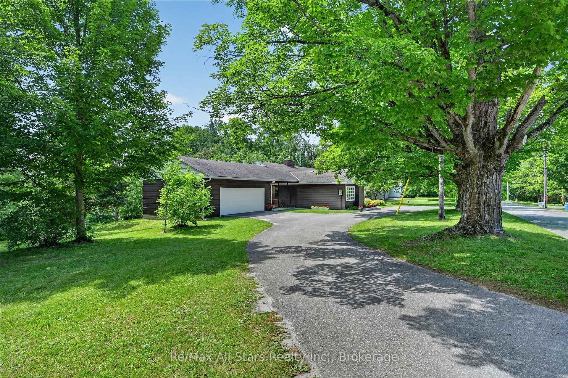 85 Grandy Road photo 3