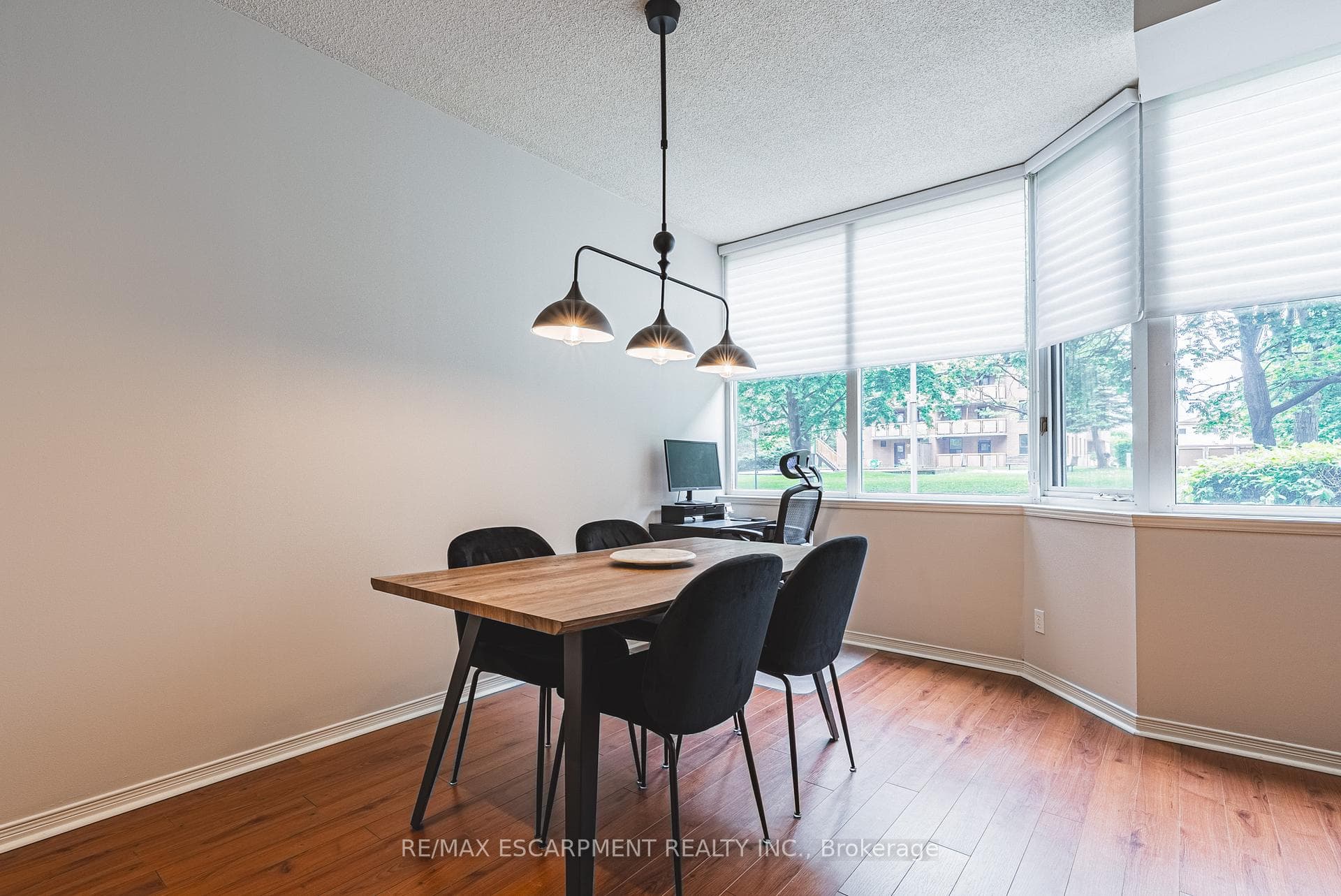180 Limeridge Road Unit 103 photo 6