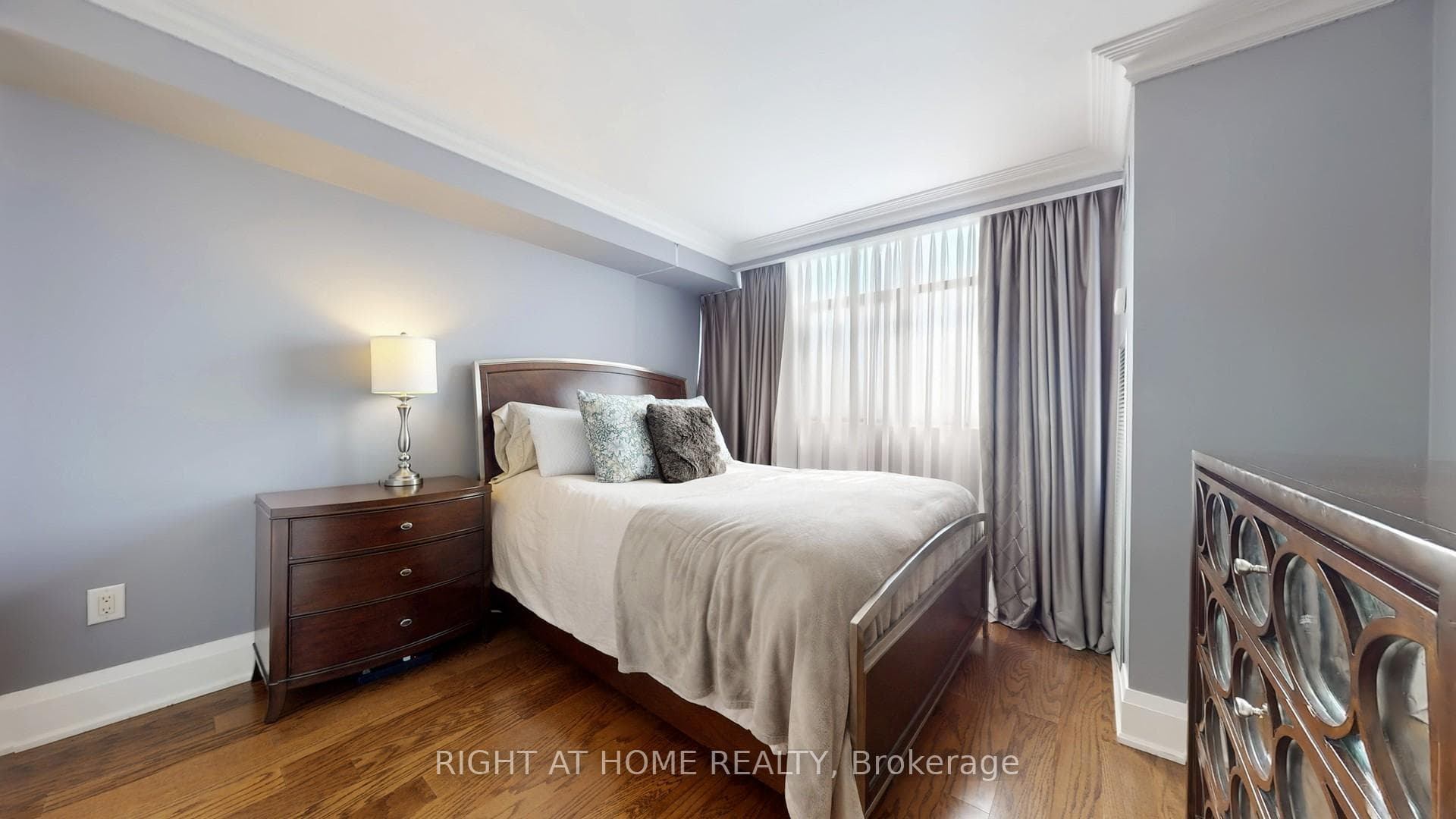 100 Antibes Drive Unit 2805 photo 29