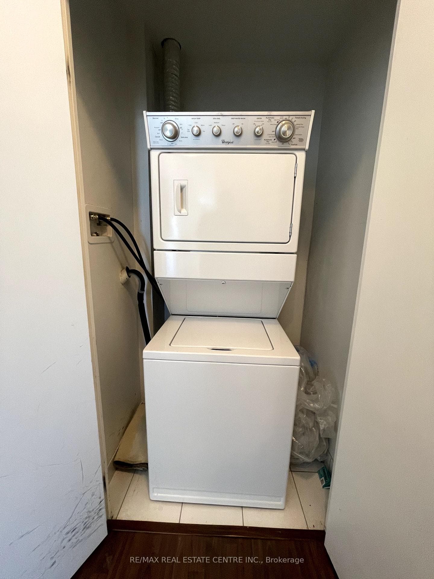 840 Queens Plate Drive Unit 1007 photo 18