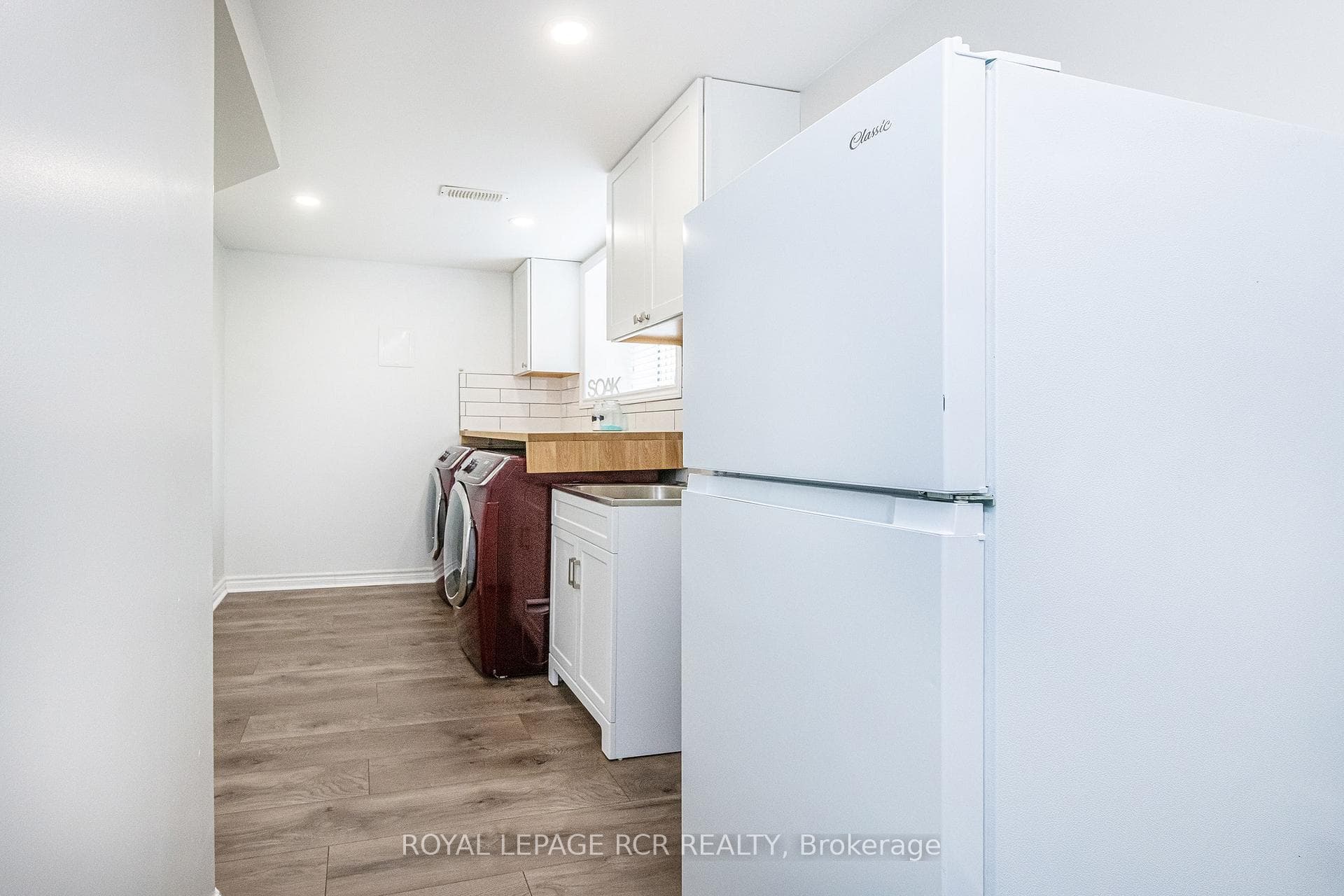 109 Morden Drive photo 33