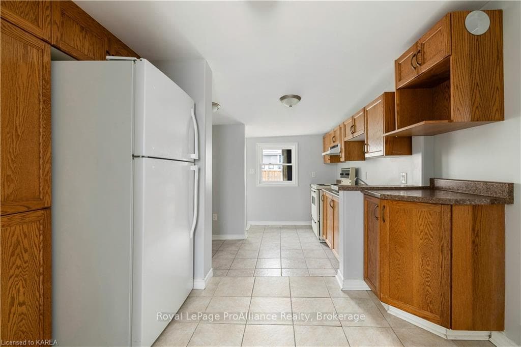 608 BAGOT Street photo 24