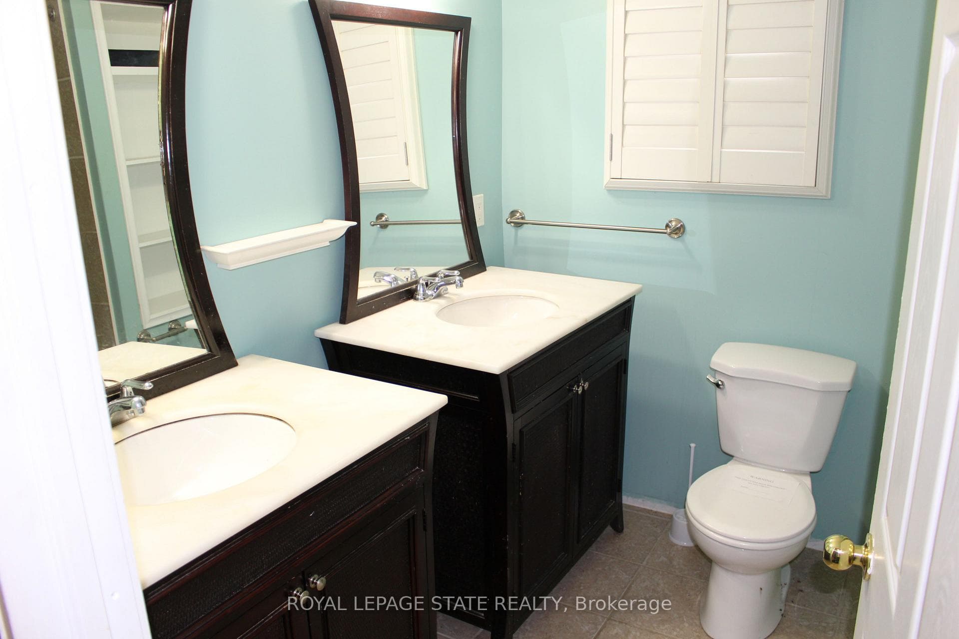 19 cecelia Court photo 12