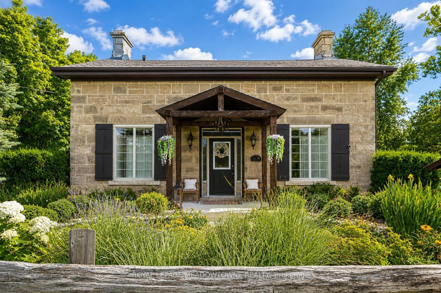 10761 Guelph Line photo 3