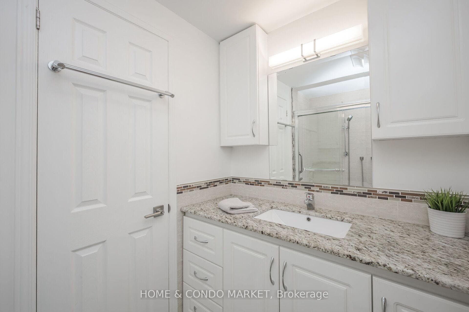 1796 Matena Avenue photo 21