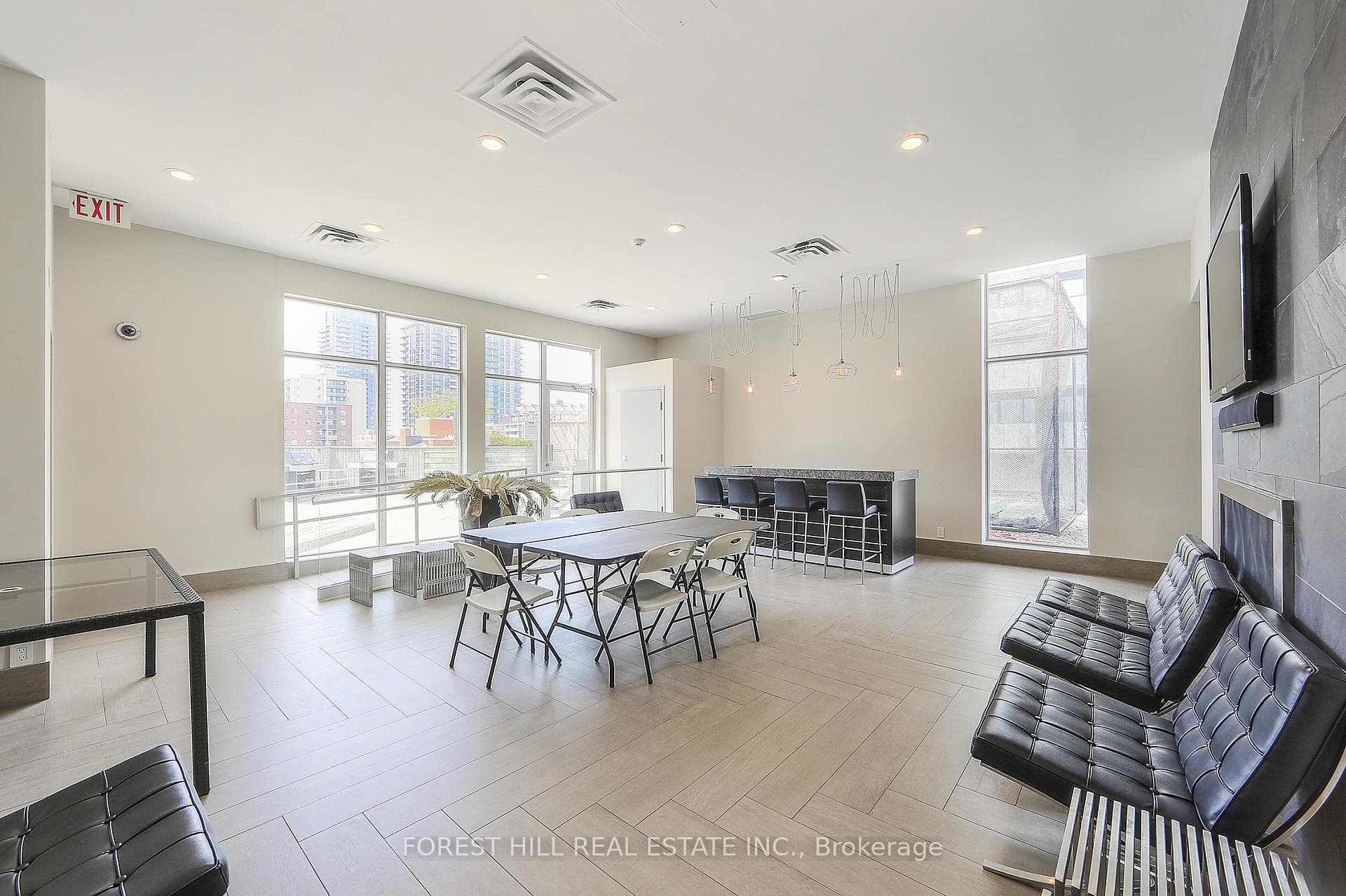 188 Eglinton Avenue Unit 609 photo 26