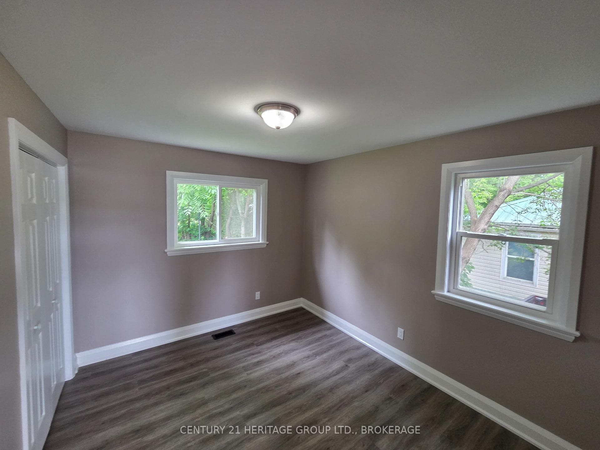 7510 Roger Stevens Drive photo 7